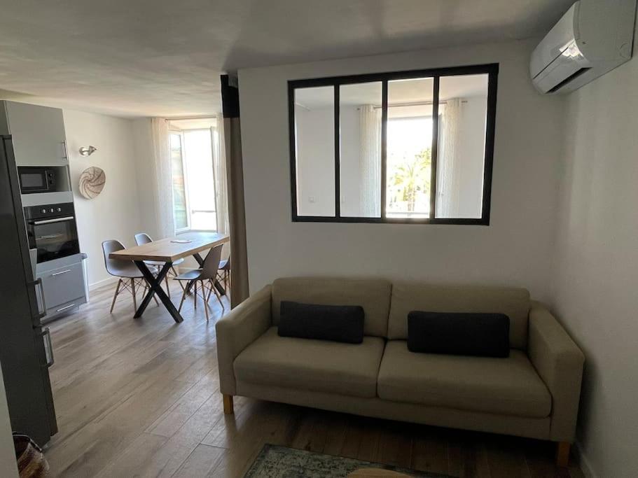 Tres Bel Appartement, Port Sanary, Bagian luar foto